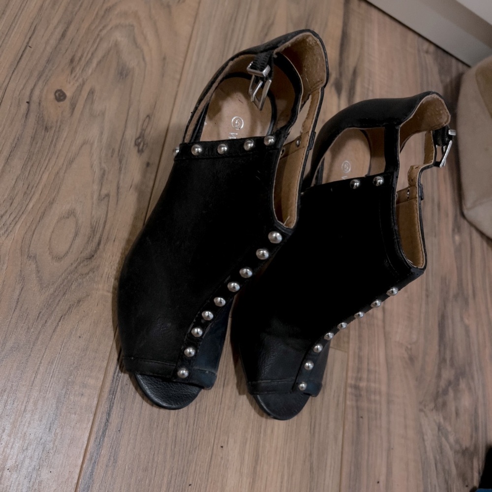 Black vegan leather heels